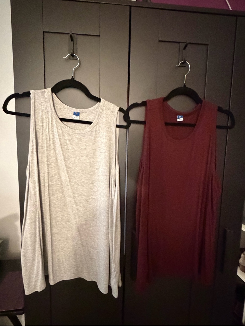 BUNDLE - 7 OLD NAVY LUXE Sleeveless Tank Top - Assorted Colors (all XL) - Picture 3 of 5